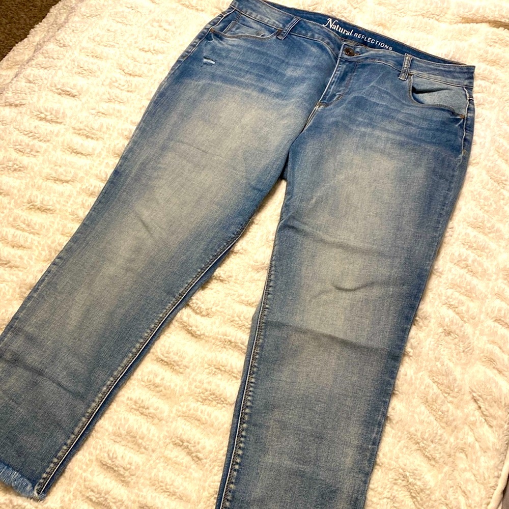 Natural Reflections Comfort Stretch Cropped Pants